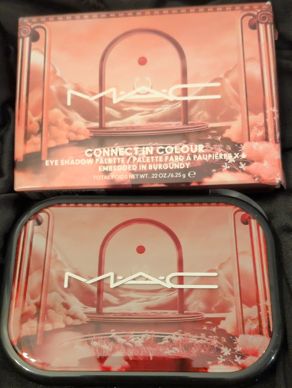 MAC Connecting in Colour Eyeshadow Palette